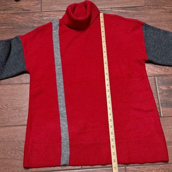Liz Claiborne Sweater Color Block Red Charcoal Gray Turtleneck Size L NWT - Picture 4 of 7